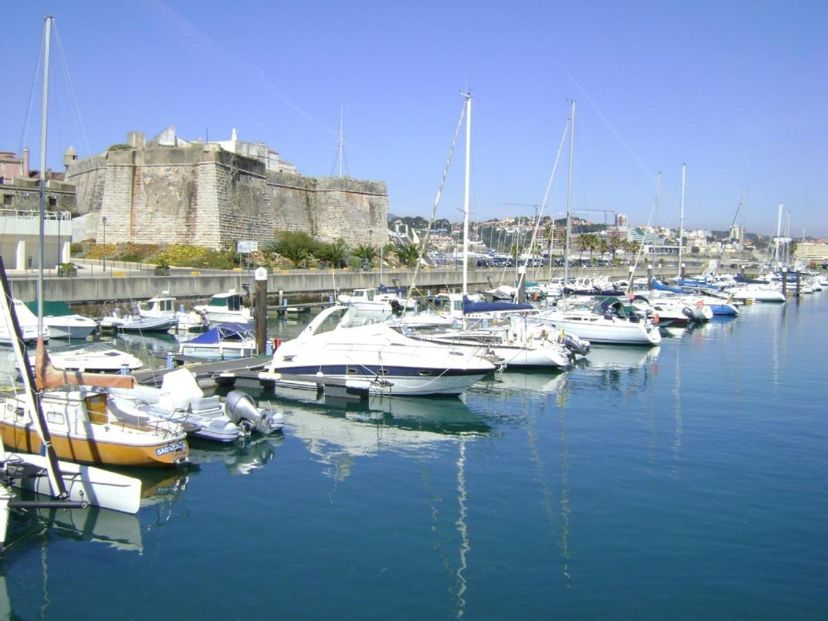 Luxury Apartment Near Cascais Town & Marina Room photo